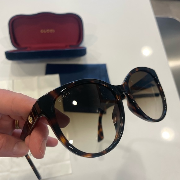 Gucci Havana Frame Brown Gradient Sunglasses - Picture 3 of 4